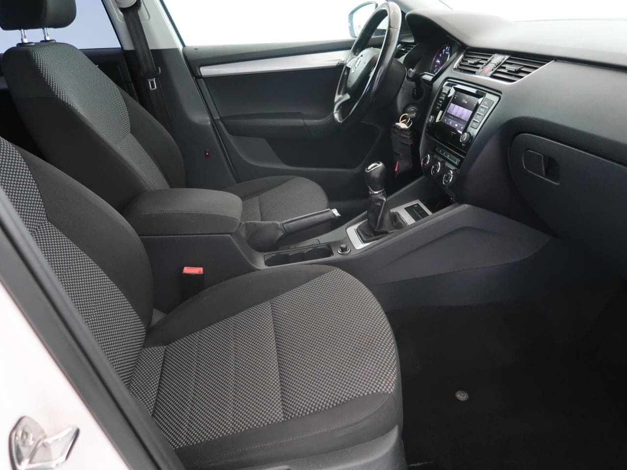 2015 Škoda OCTAVIA - 12