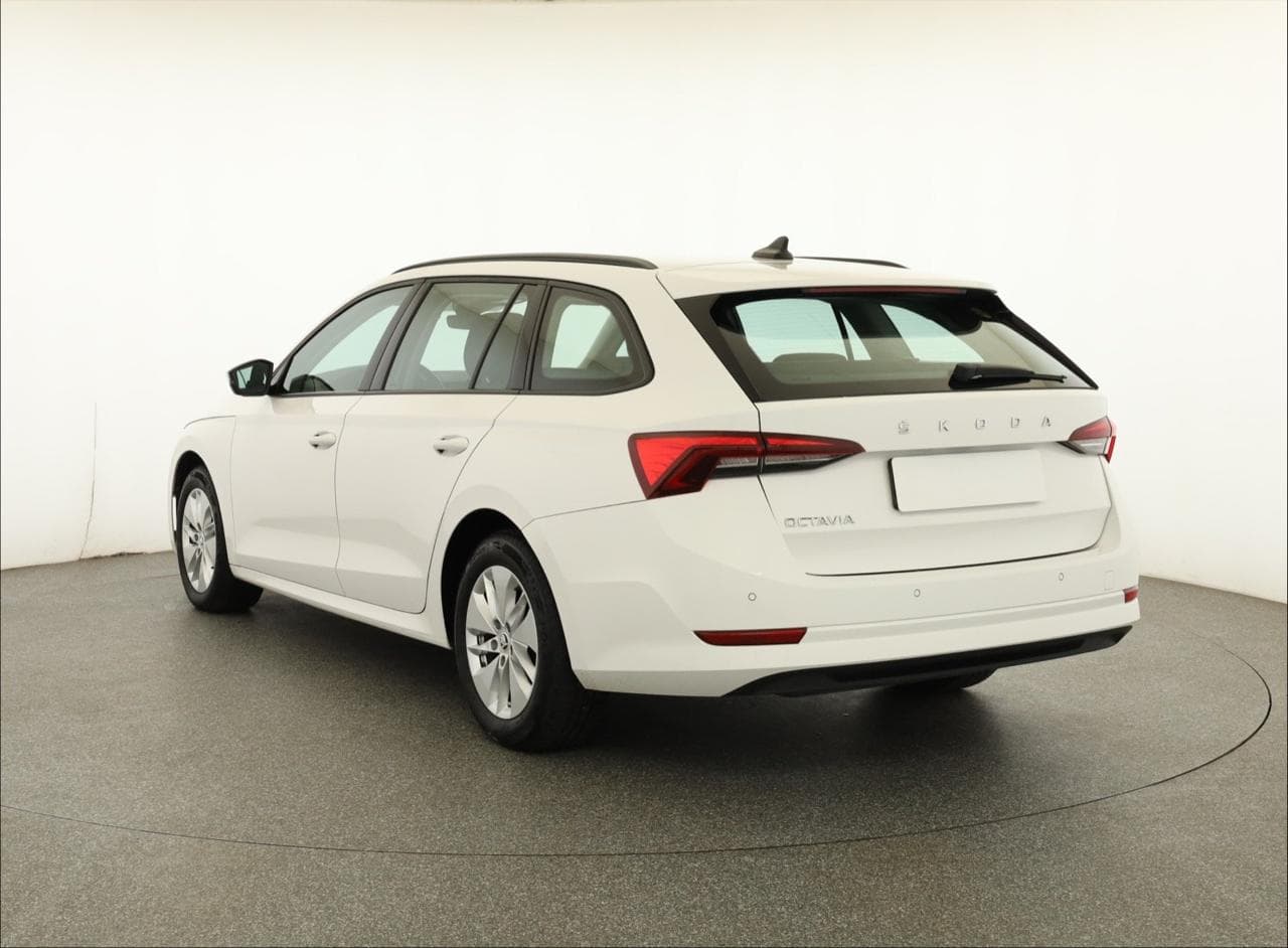 2023 Škoda OCTAVIA - 5