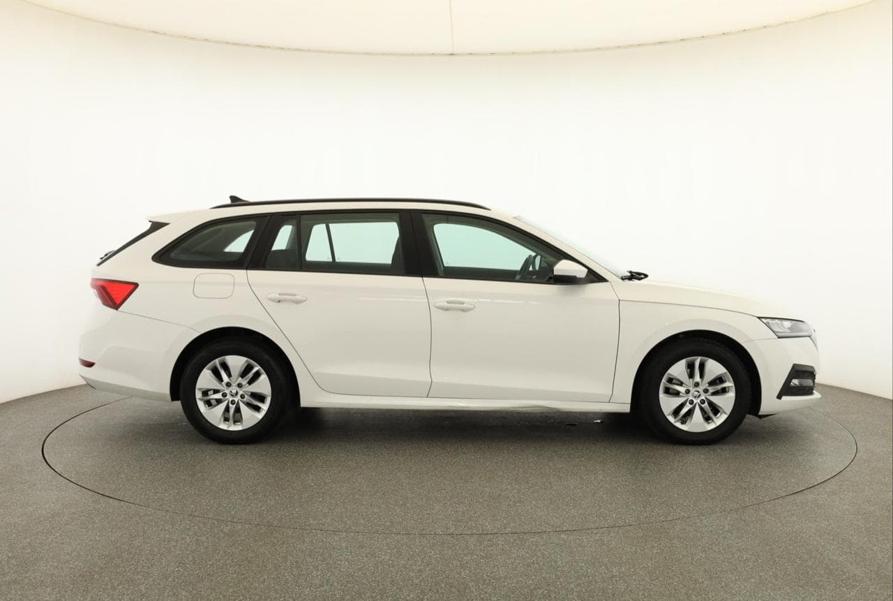 2023 Škoda OCTAVIA - 8