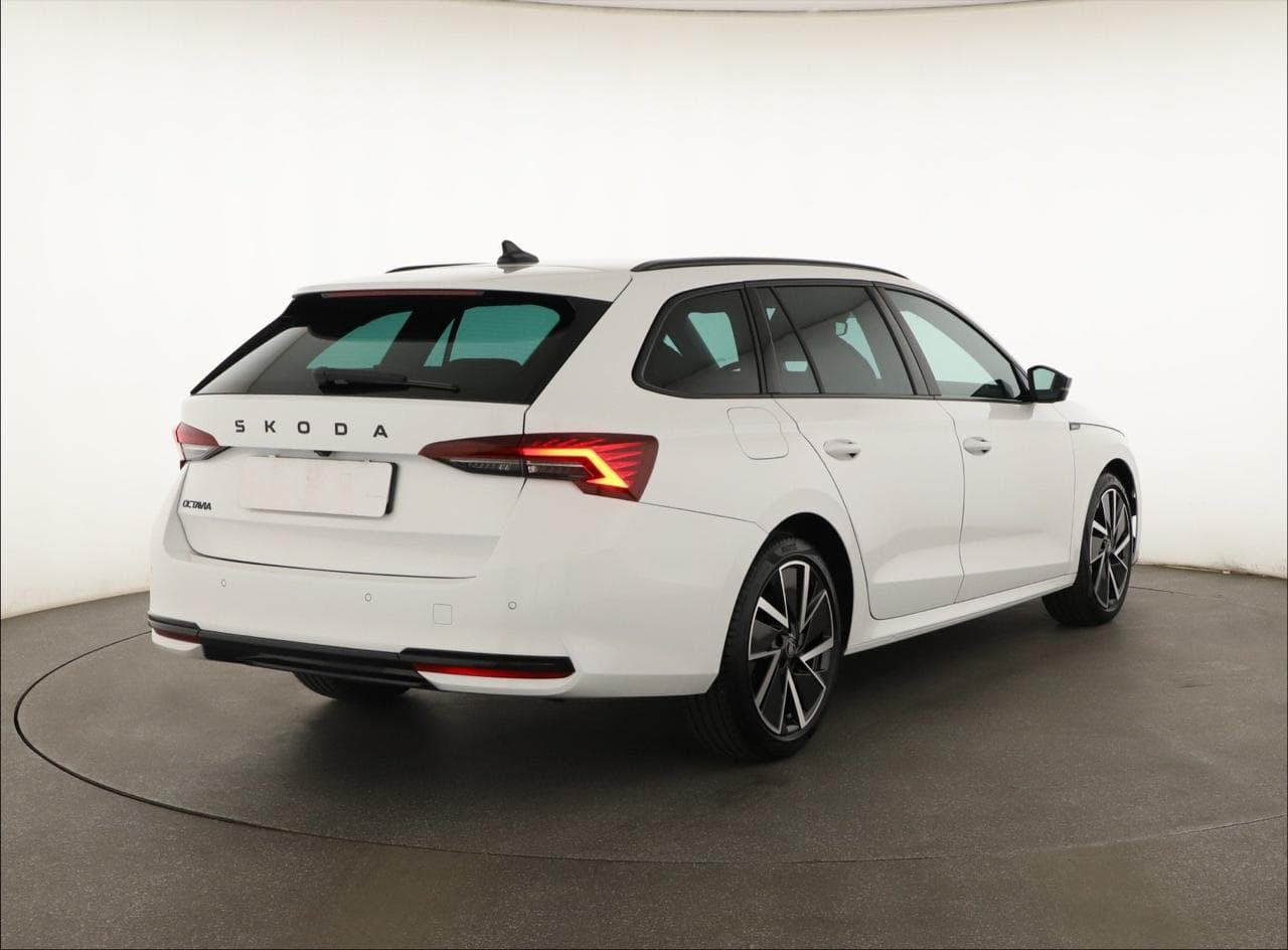 2025 Škoda OCTAVIA - 7
