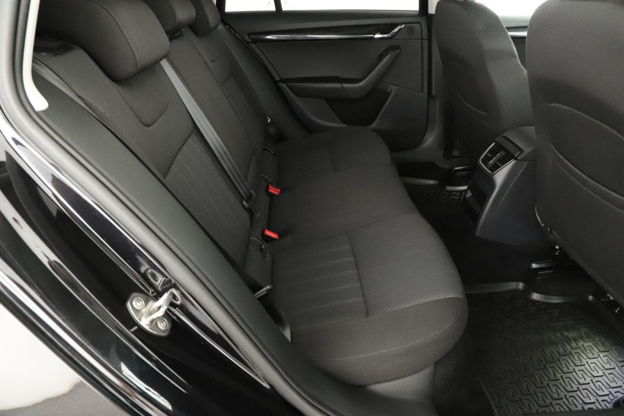 2018 Škoda OCTAVIA - 11