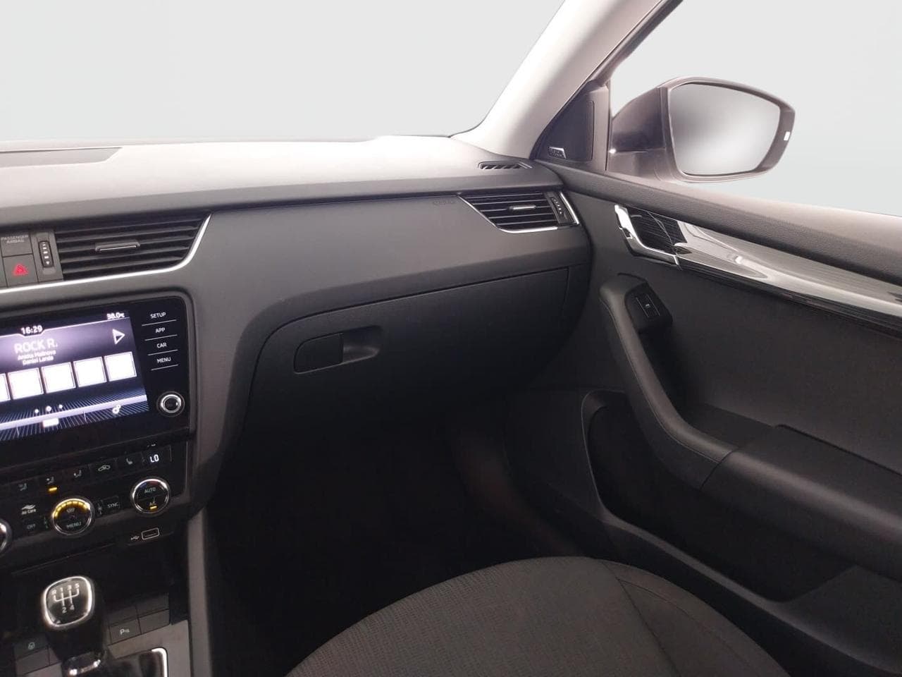 2019 Škoda OCTAVIA - 11
