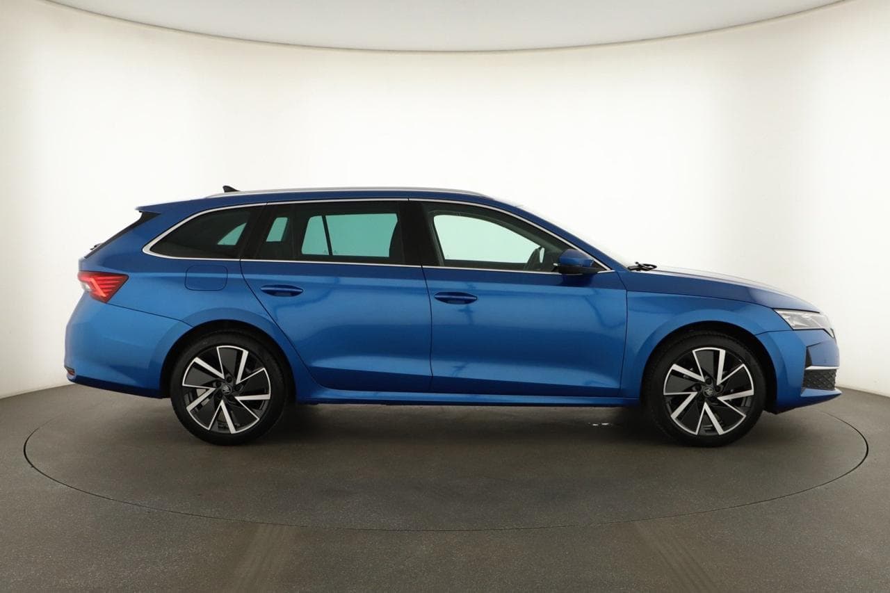 2025 Škoda OCTAVIA - 8