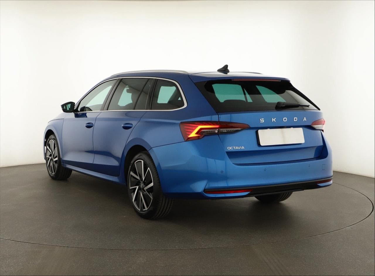 2025 Škoda OCTAVIA - 5