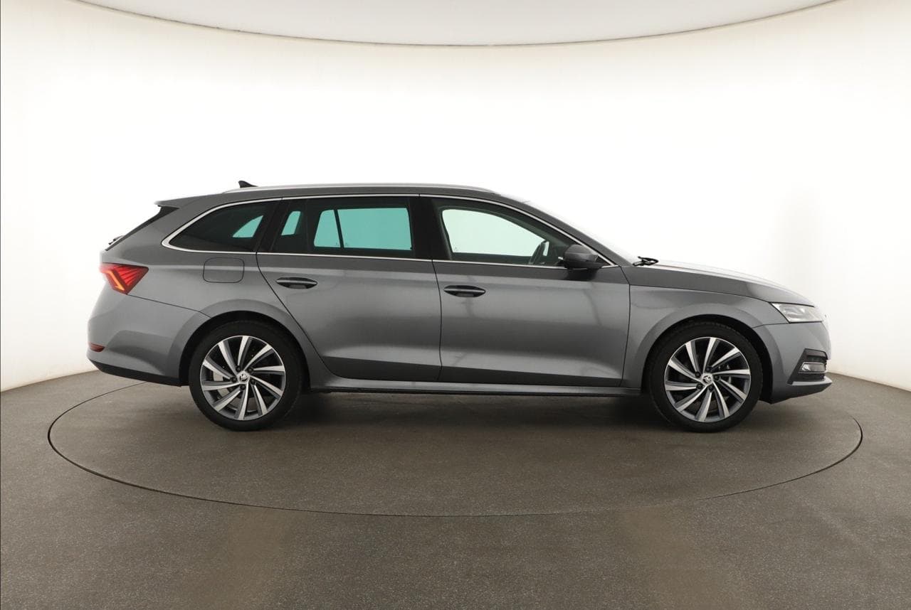 2023 Škoda OCTAVIA - 8
