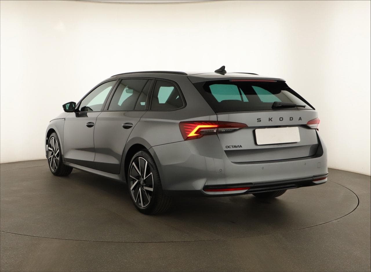 2025 Škoda OCTAVIA - 5