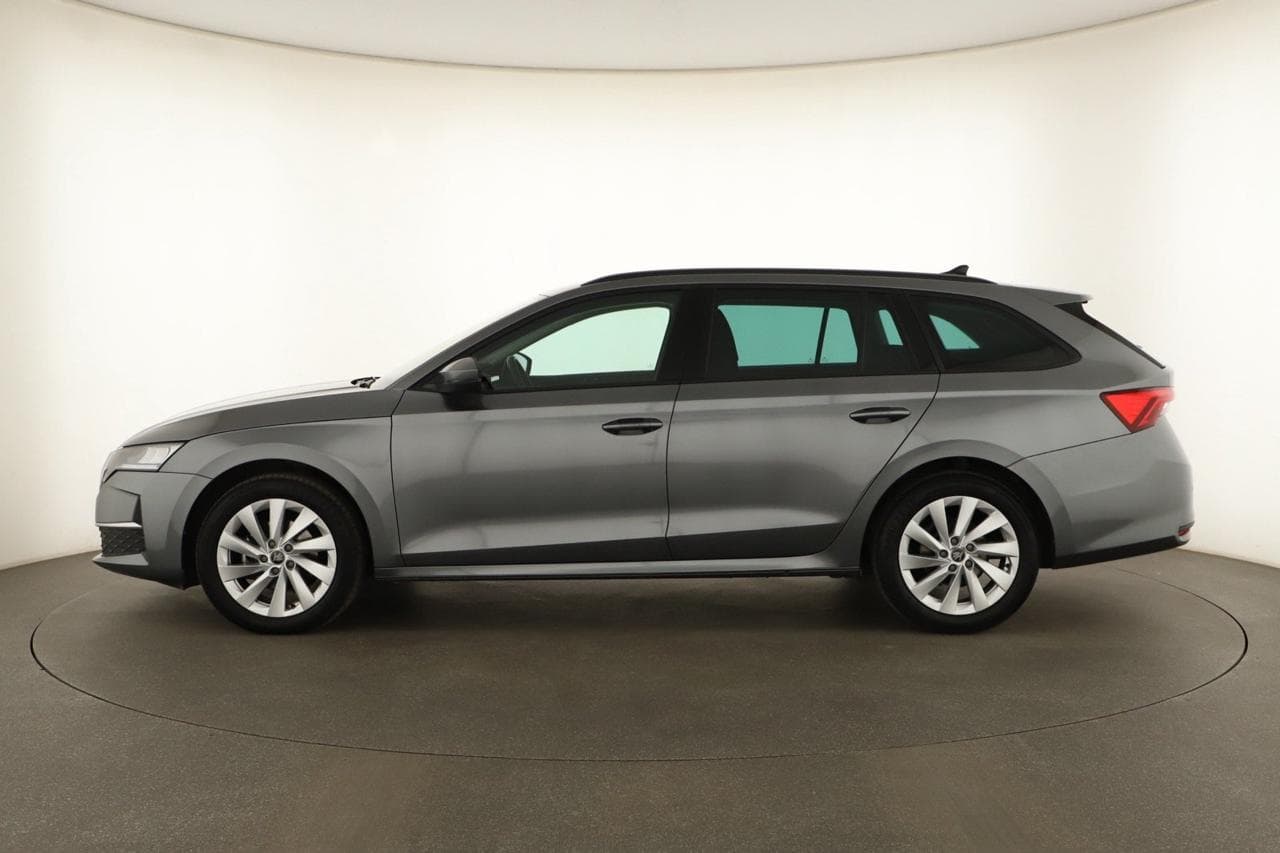 2025 Škoda OCTAVIA - 4