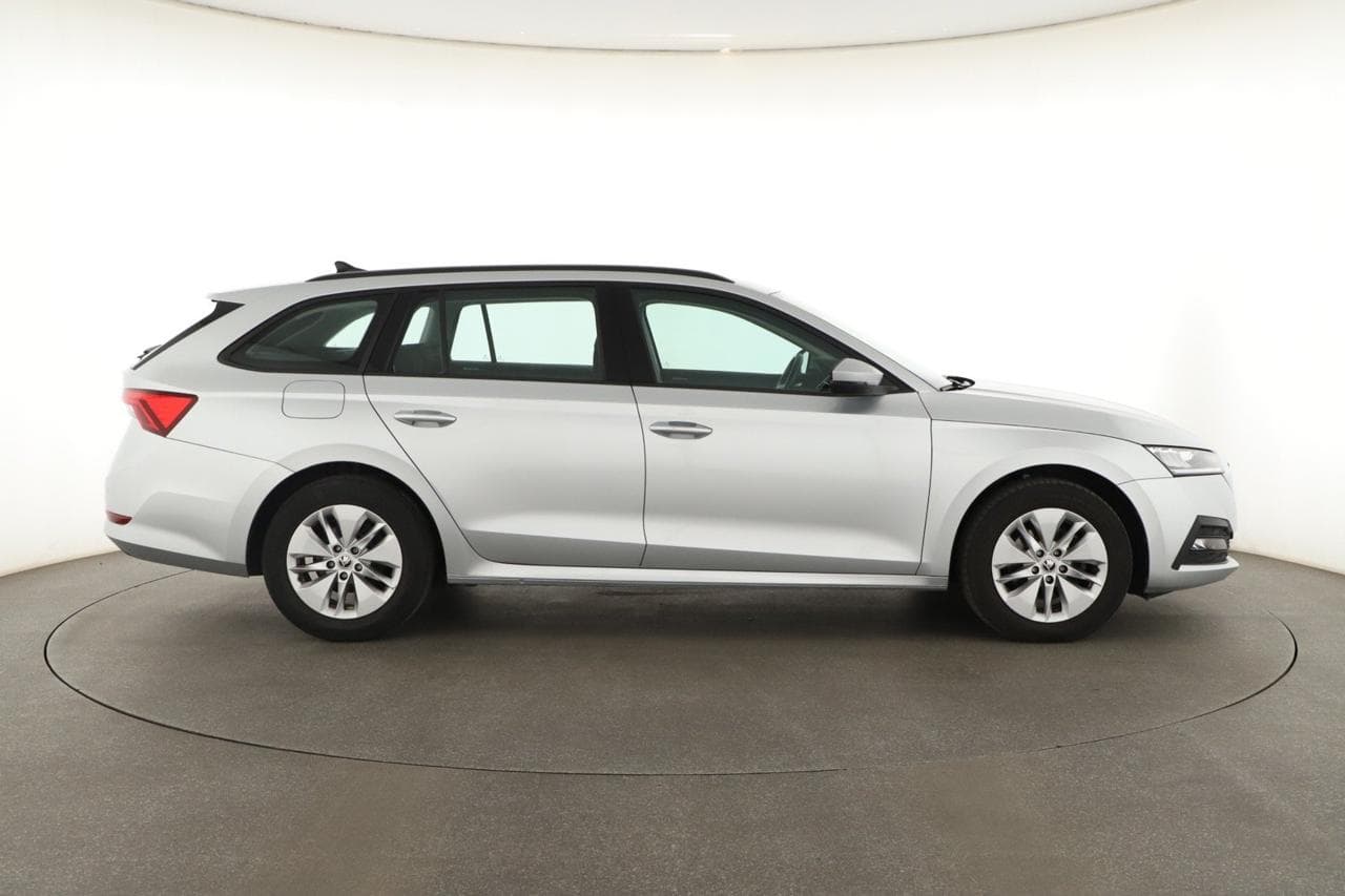 2023 Škoda OCTAVIA - 8