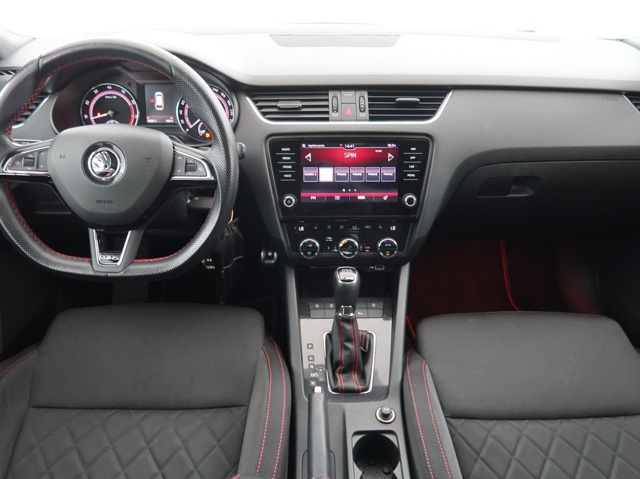 2018 Škoda OCTAVIA - 10