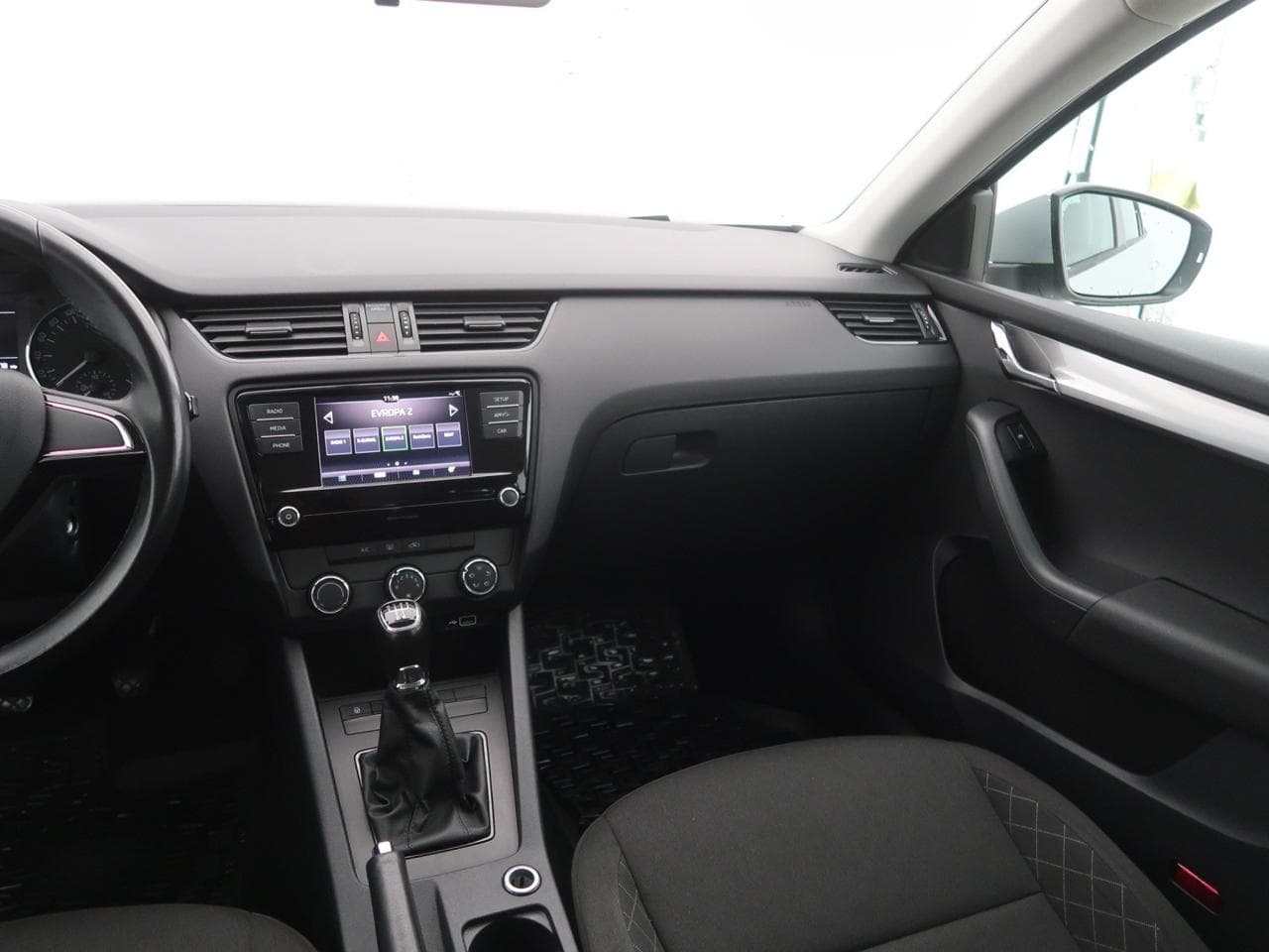 2018 Škoda OCTAVIA - 11