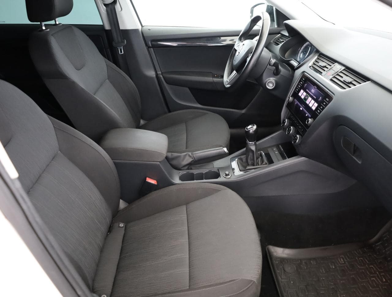 2017 Škoda OCTAVIA - 10
