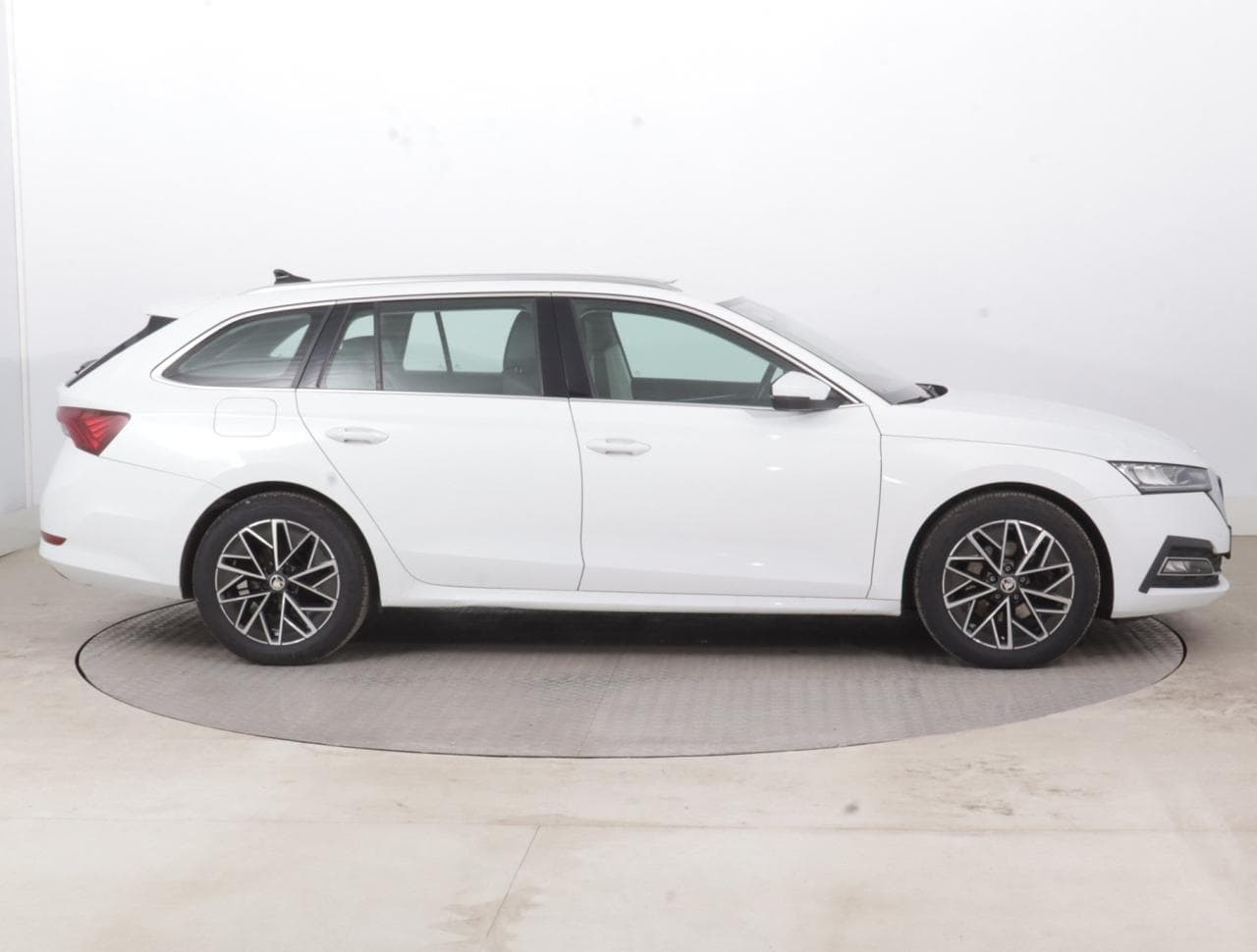 2021 Škoda OCTAVIA - 8
