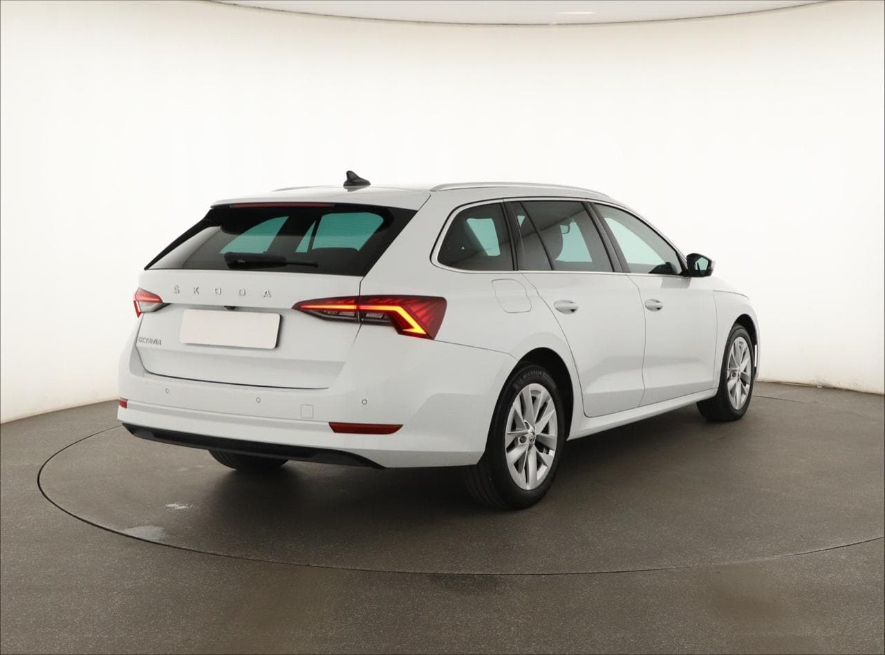 2022 Škoda OCTAVIA - 7