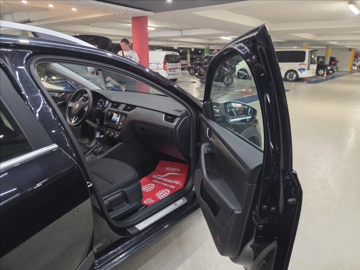 2015 Škoda OCTAVIA - 16