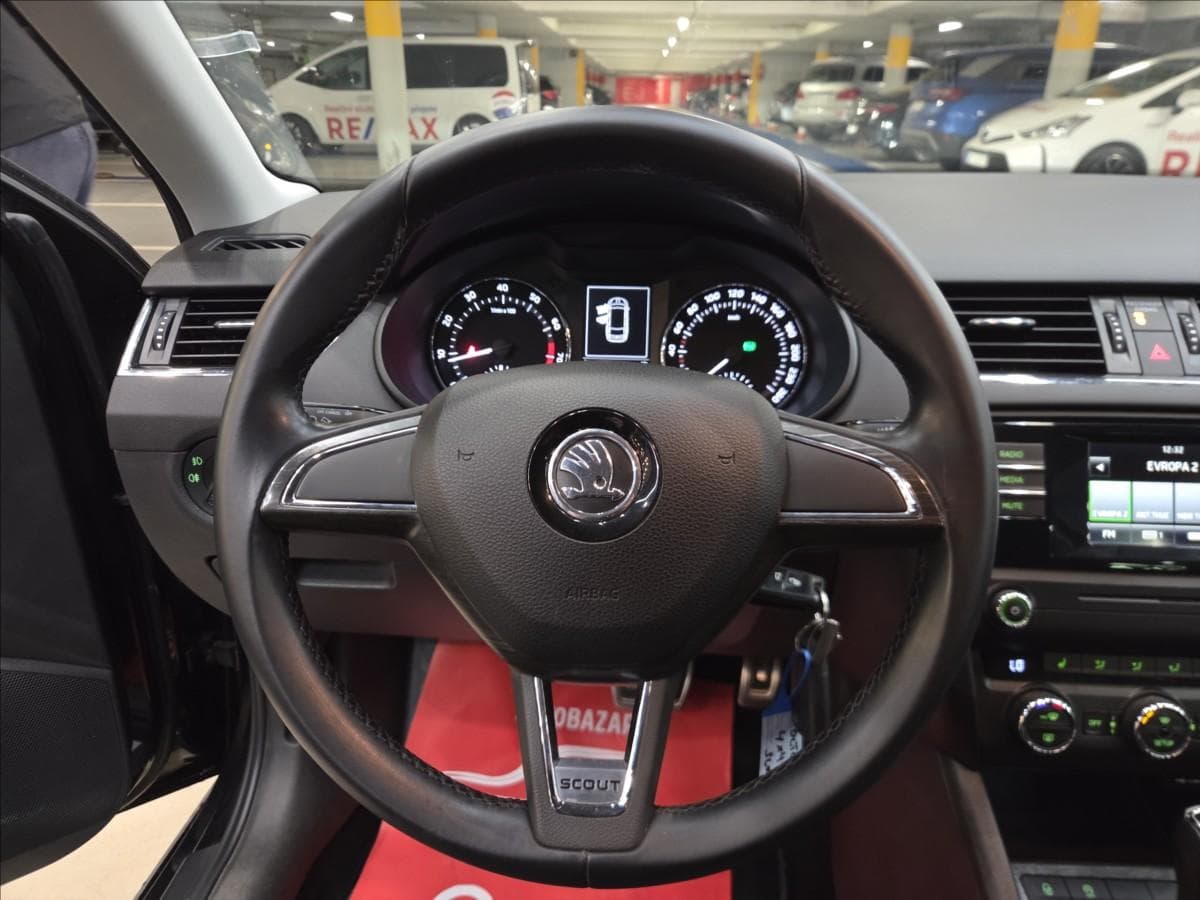 2015 Škoda OCTAVIA - 11