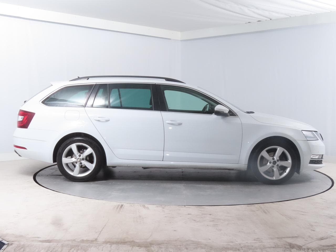 2018 Škoda OCTAVIA - 8
