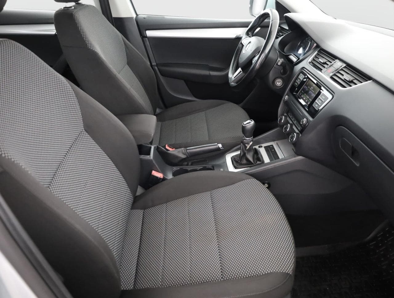 2015 Škoda OCTAVIA - 10