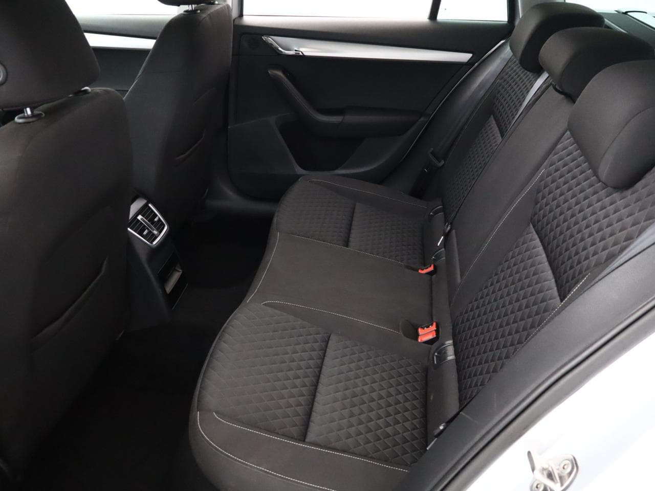 2017 Škoda OCTAVIA - 12