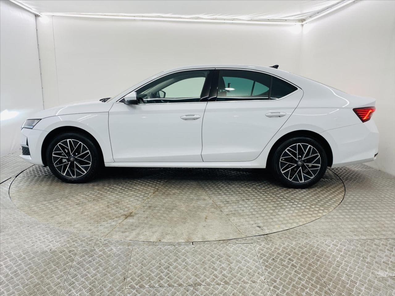 2025 Škoda Octavia - 3