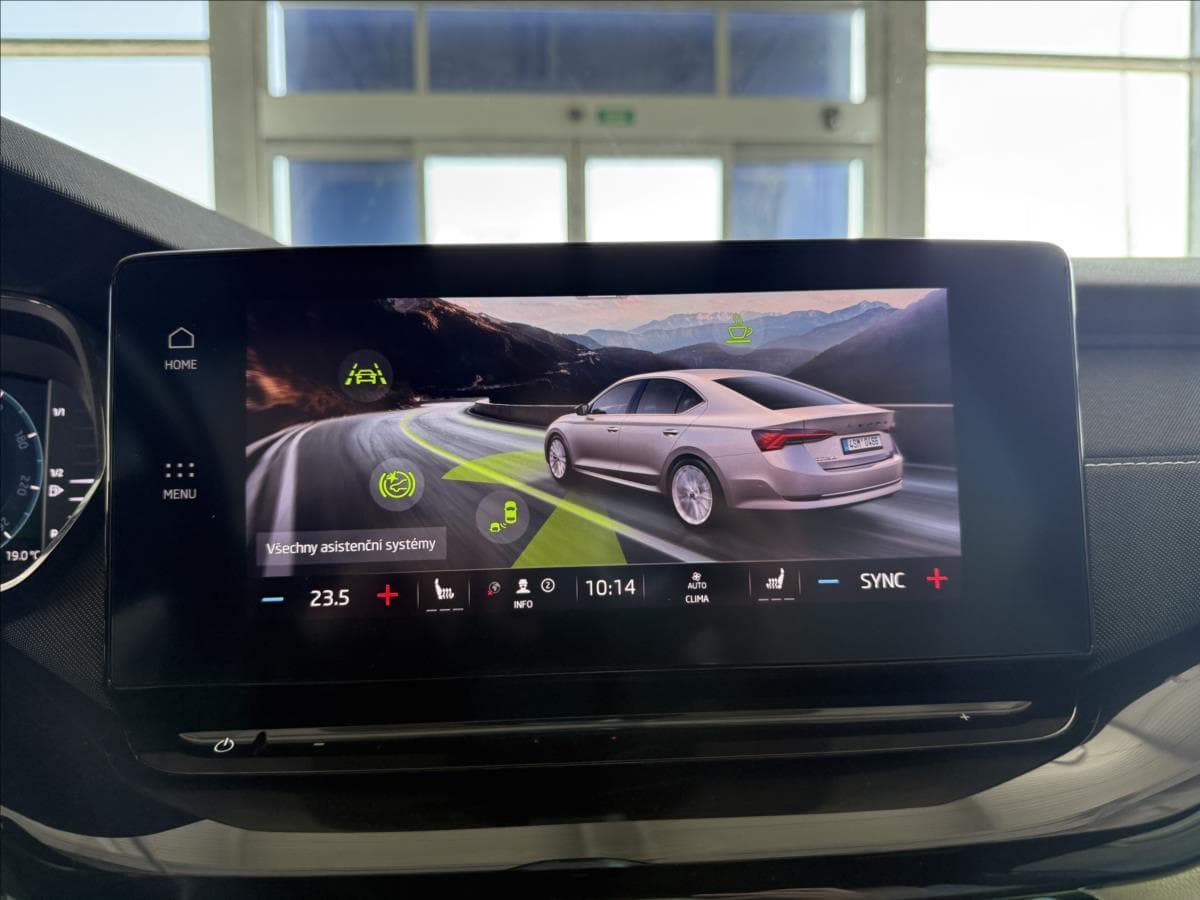 2022 Škoda Octavia - 19