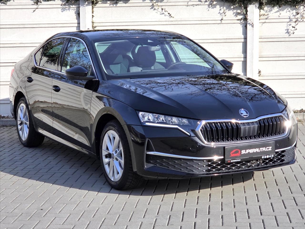 Škoda Octavia 1,5 eTSi DSG Top Selection ČR Tov.záruka 1.maj 16V eTSi mHEV 7DSG Top Selection liftback