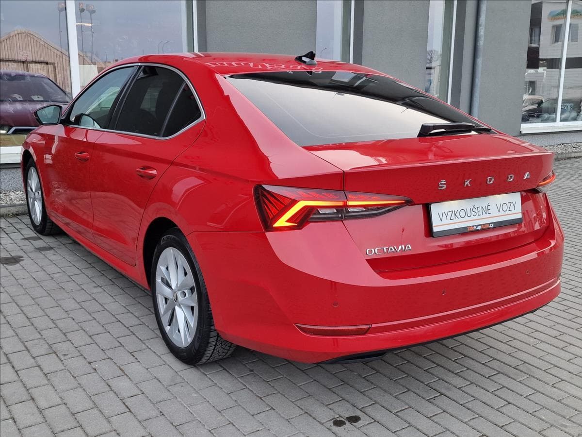 2022 Škoda Octavia - 8