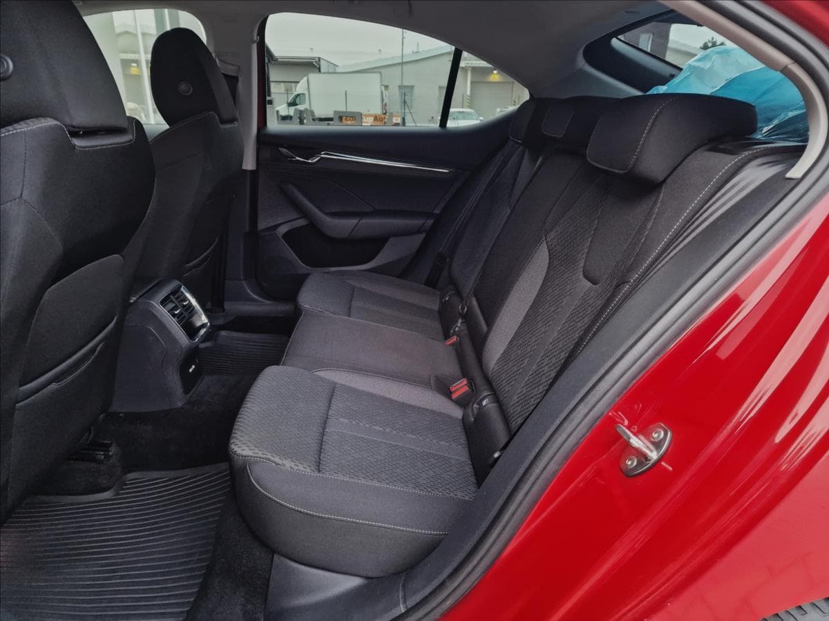 2022 Škoda Octavia - 17