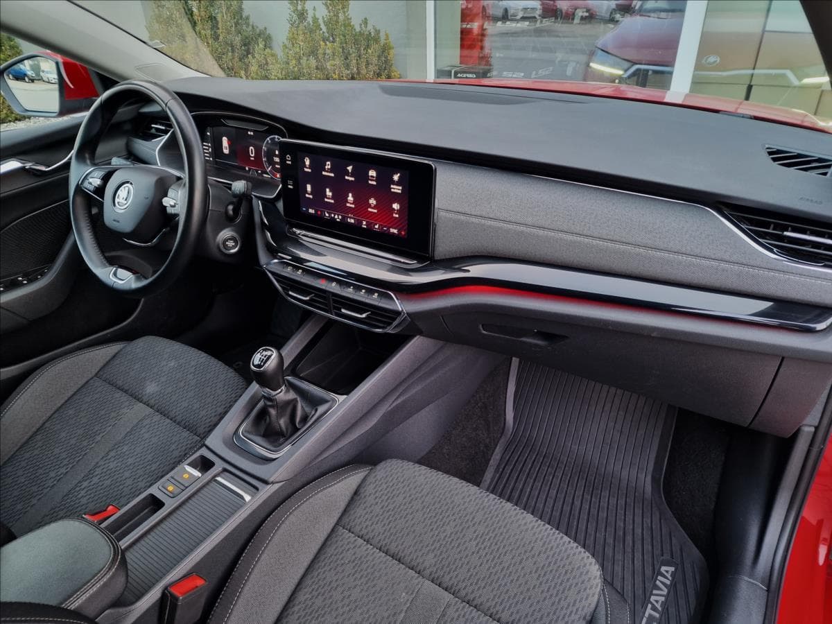 2022 Škoda Octavia - 13