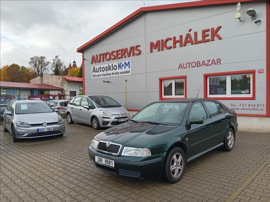 Škoda Octavia 1,6 liftback