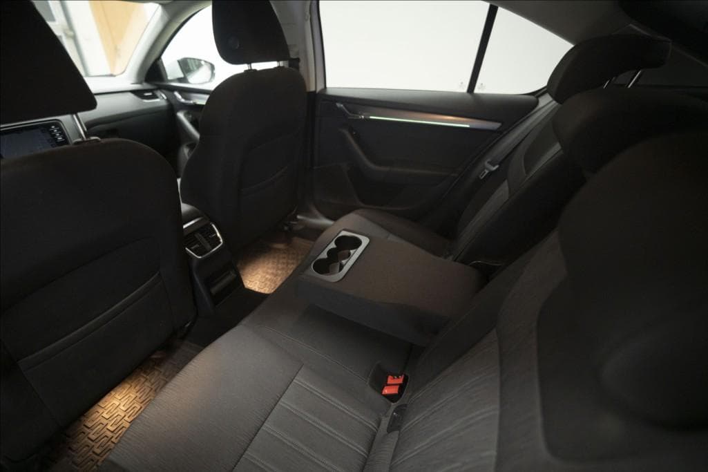 2017 Škoda OCTAVIA - 16