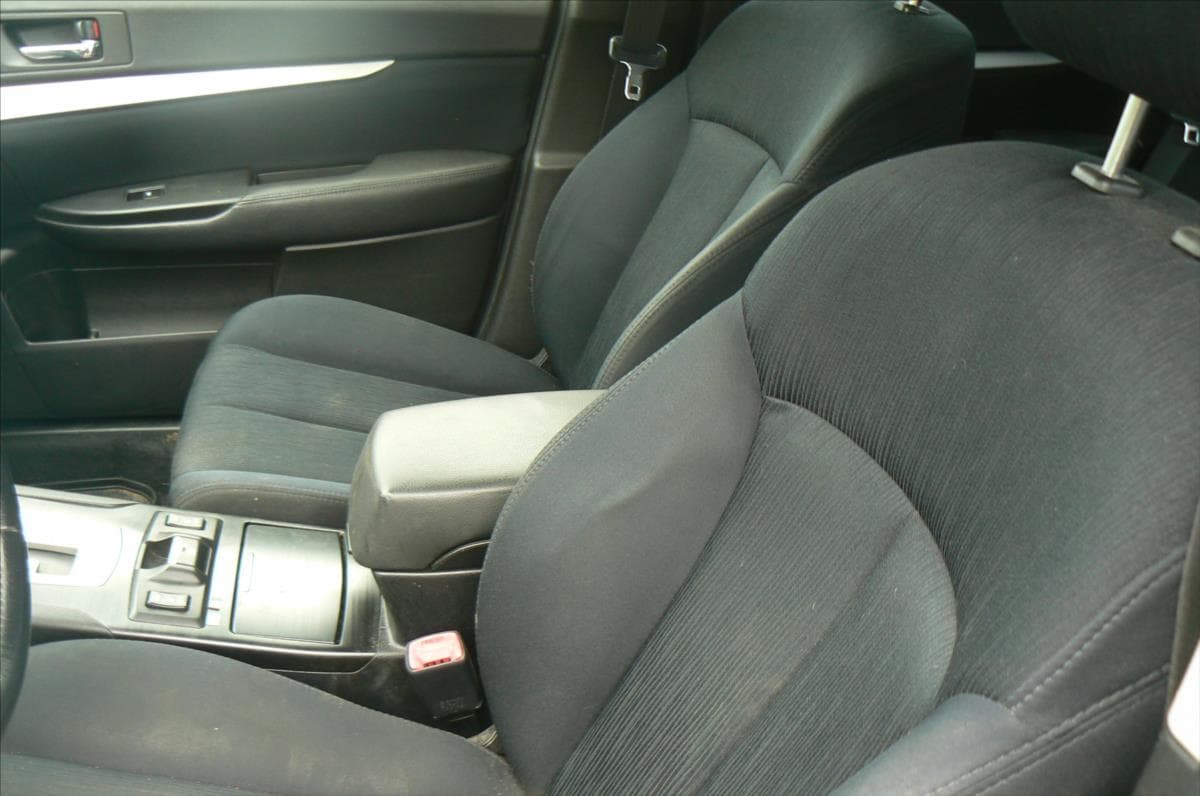 2014 Subaru Outback - 11