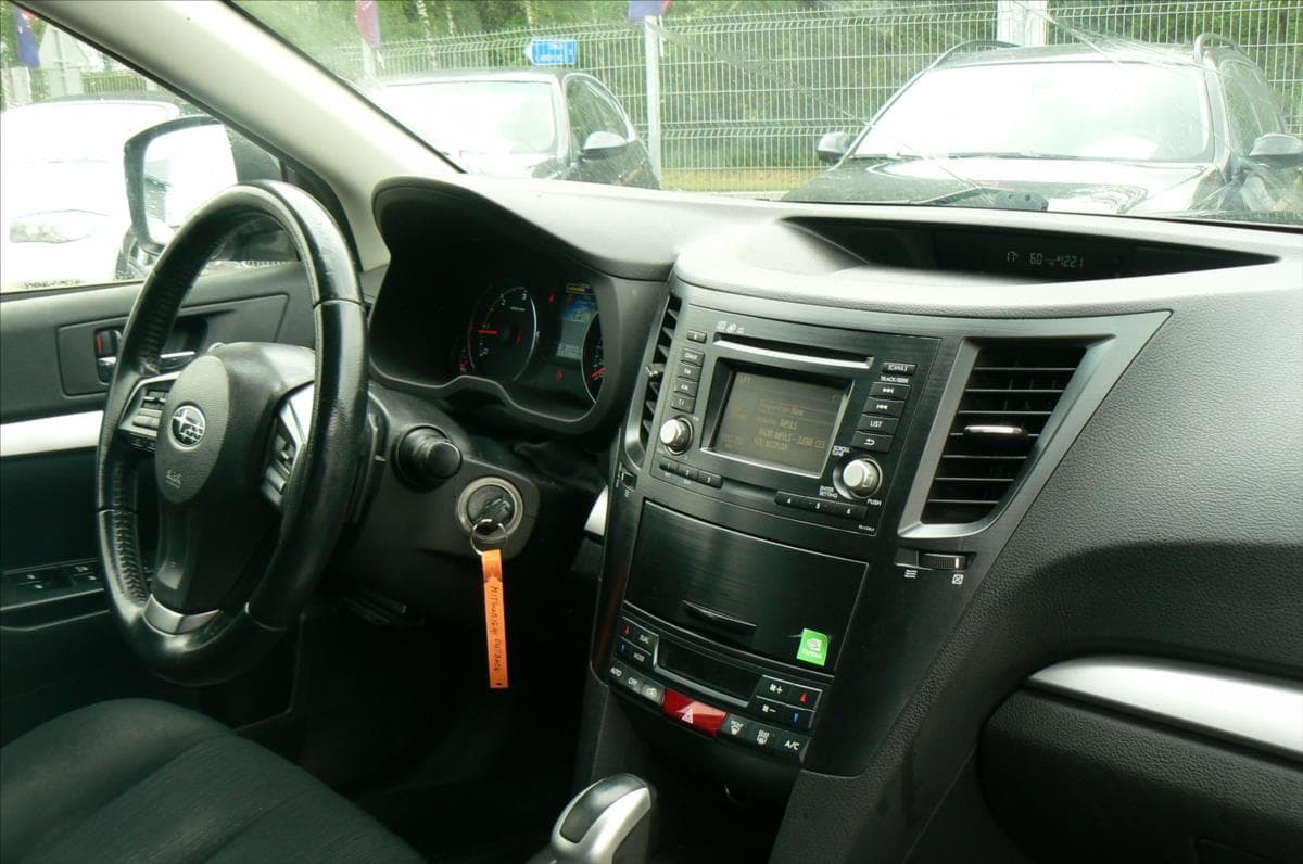 2014 Subaru Outback - 18