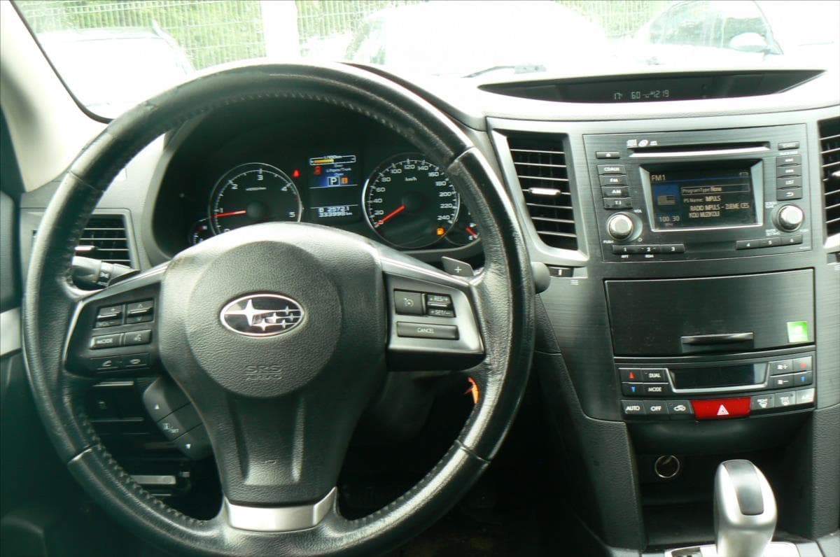 2014 Subaru Outback - 12