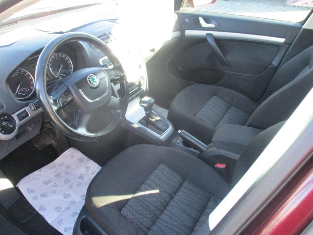 2011 Škoda Octavia - 19