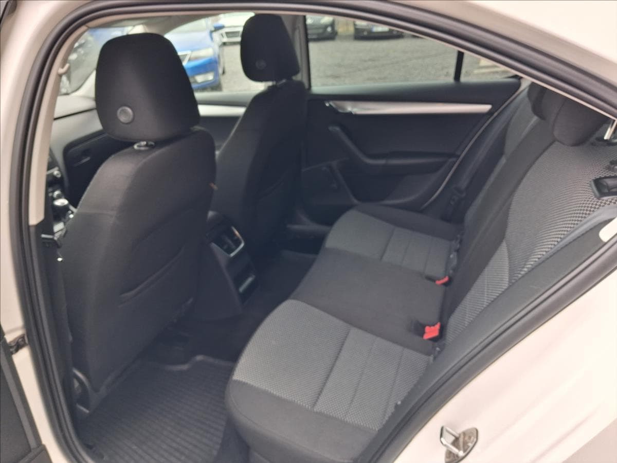 2015 Škoda OCTAVIA - 9
