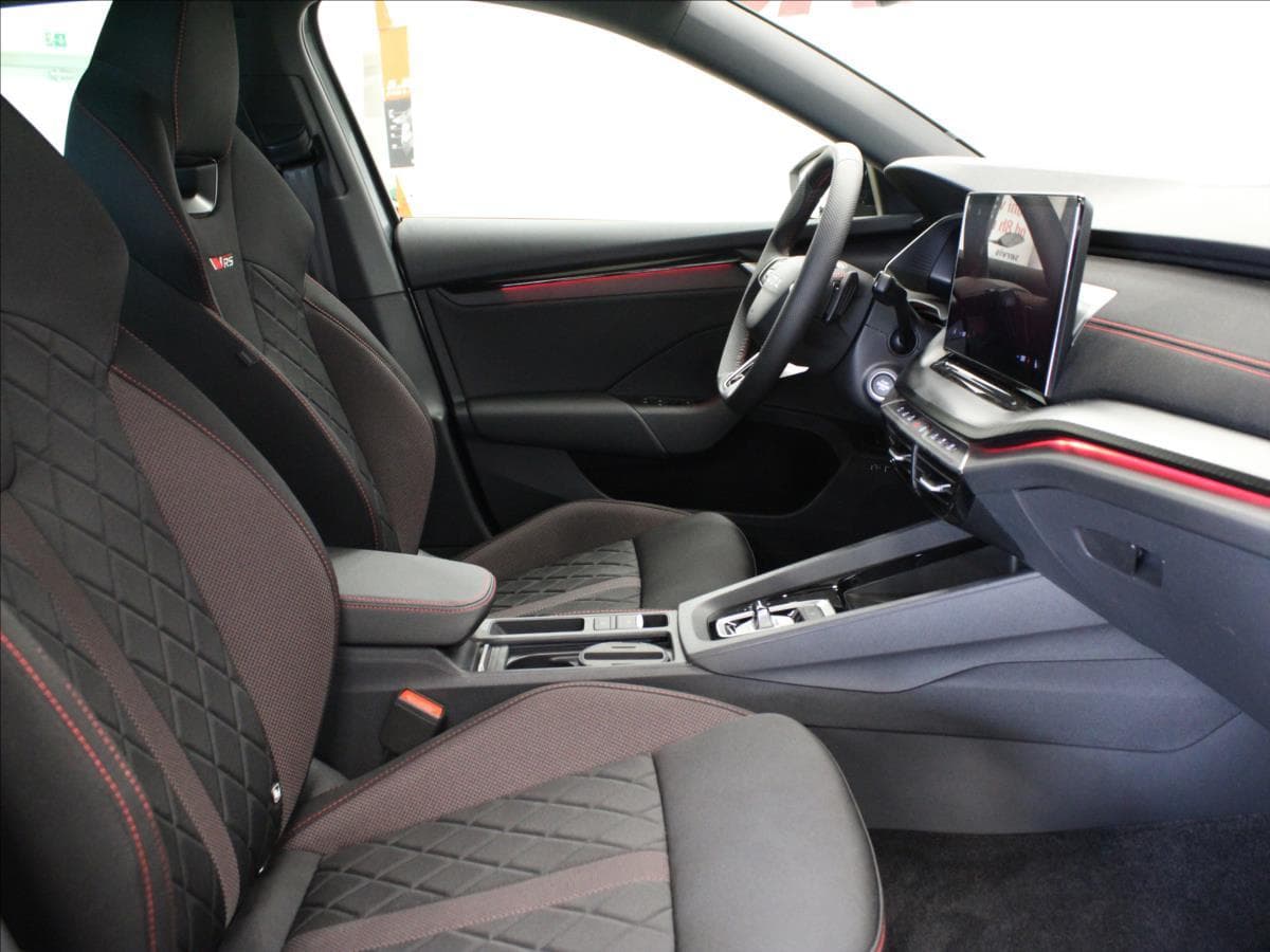 2025 Škoda OCTAVIA - 12