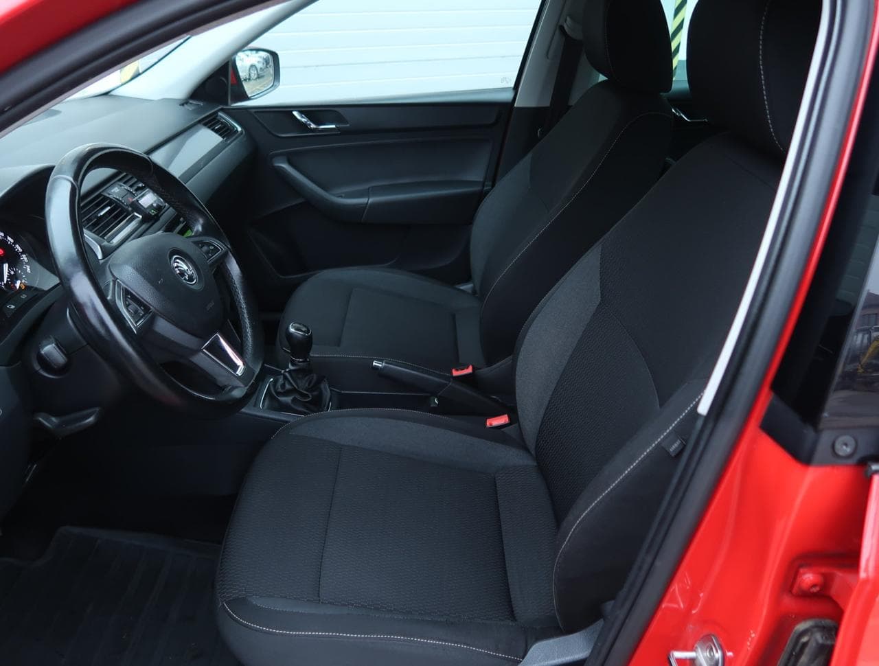 2014 Škoda Rapid - 16