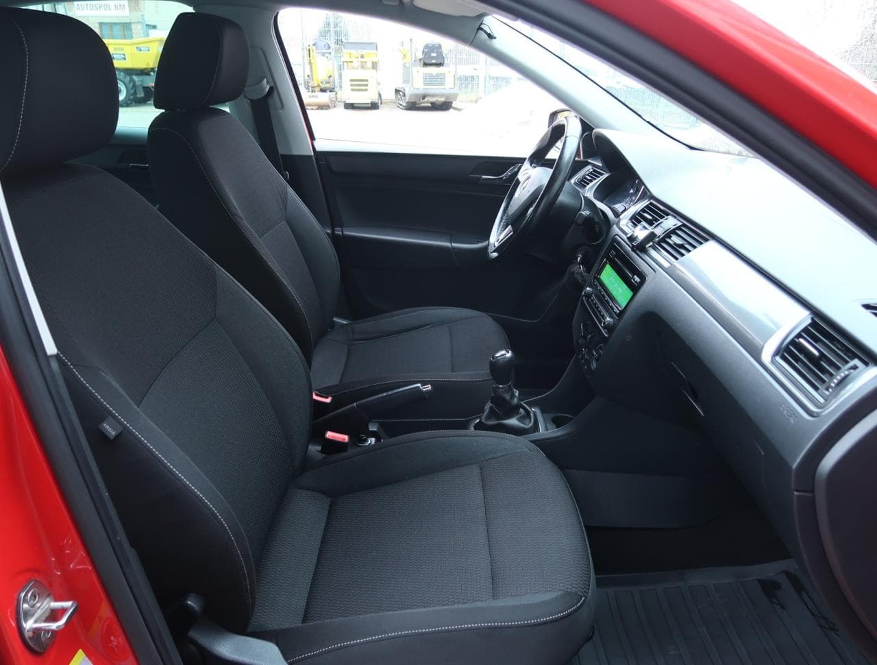 2014 Škoda Rapid - 12