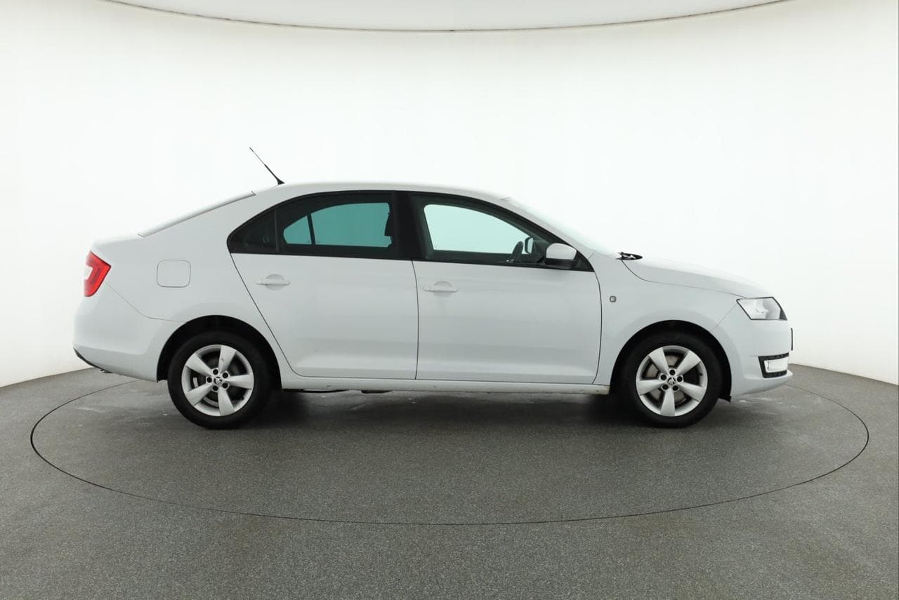 2015 Škoda Rapid - 8