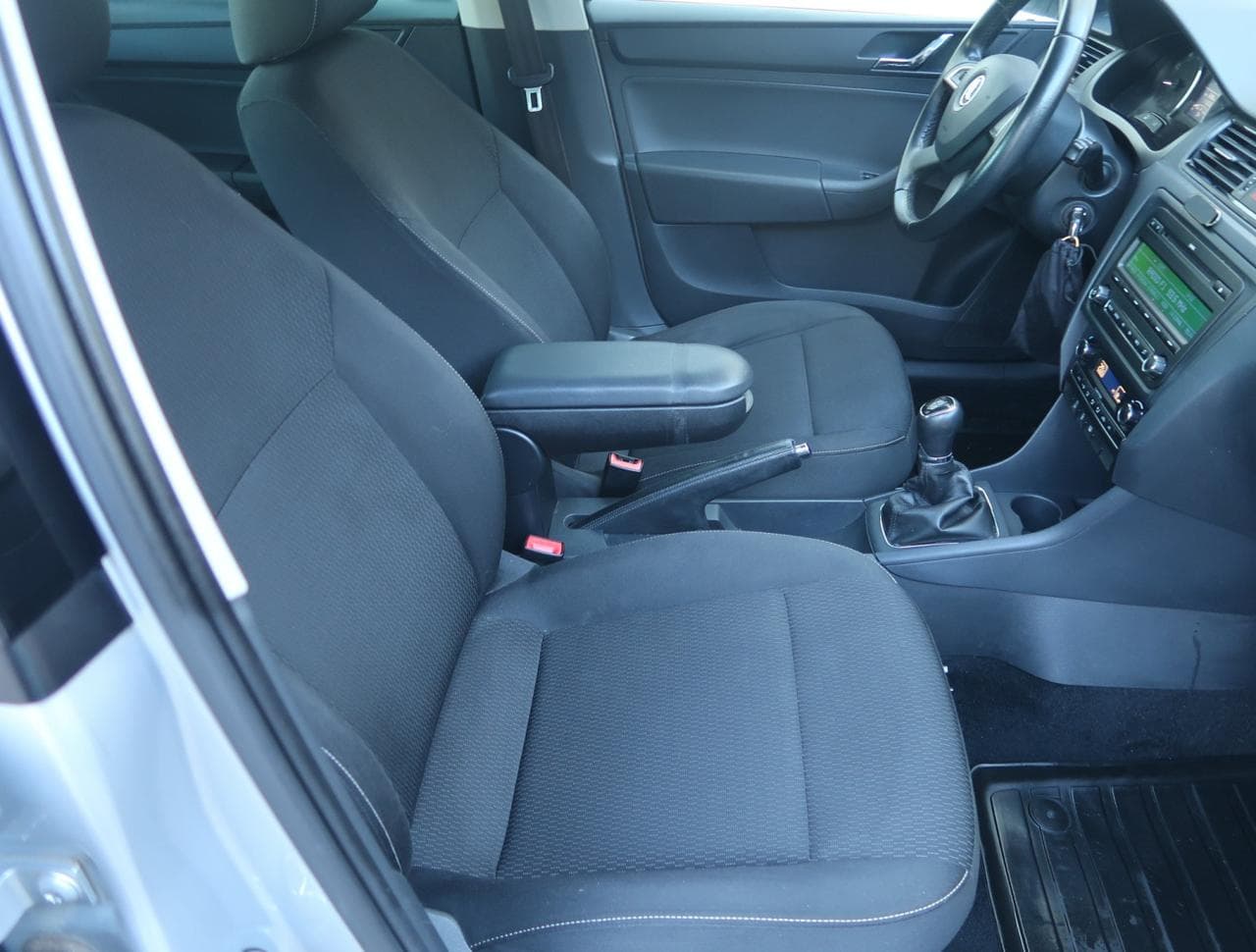 2013 Škoda RAPID - 12