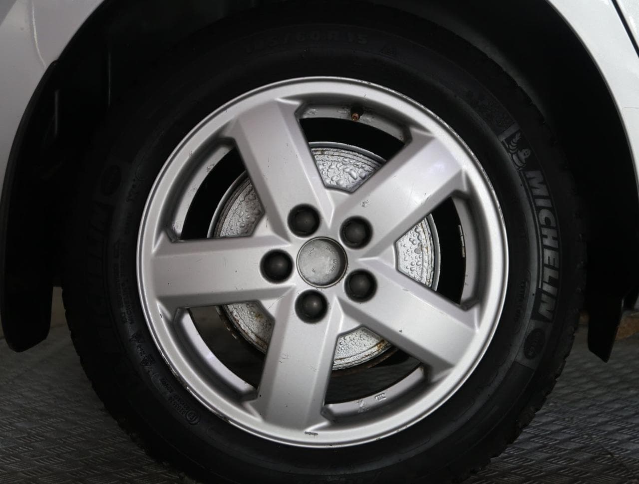 2013 Škoda RAPID - 20