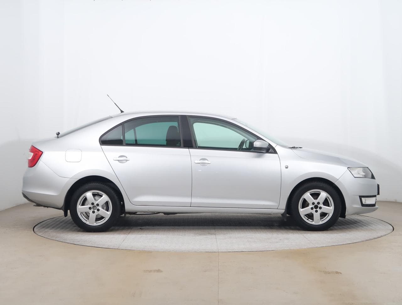 2013 Škoda RAPID - 8