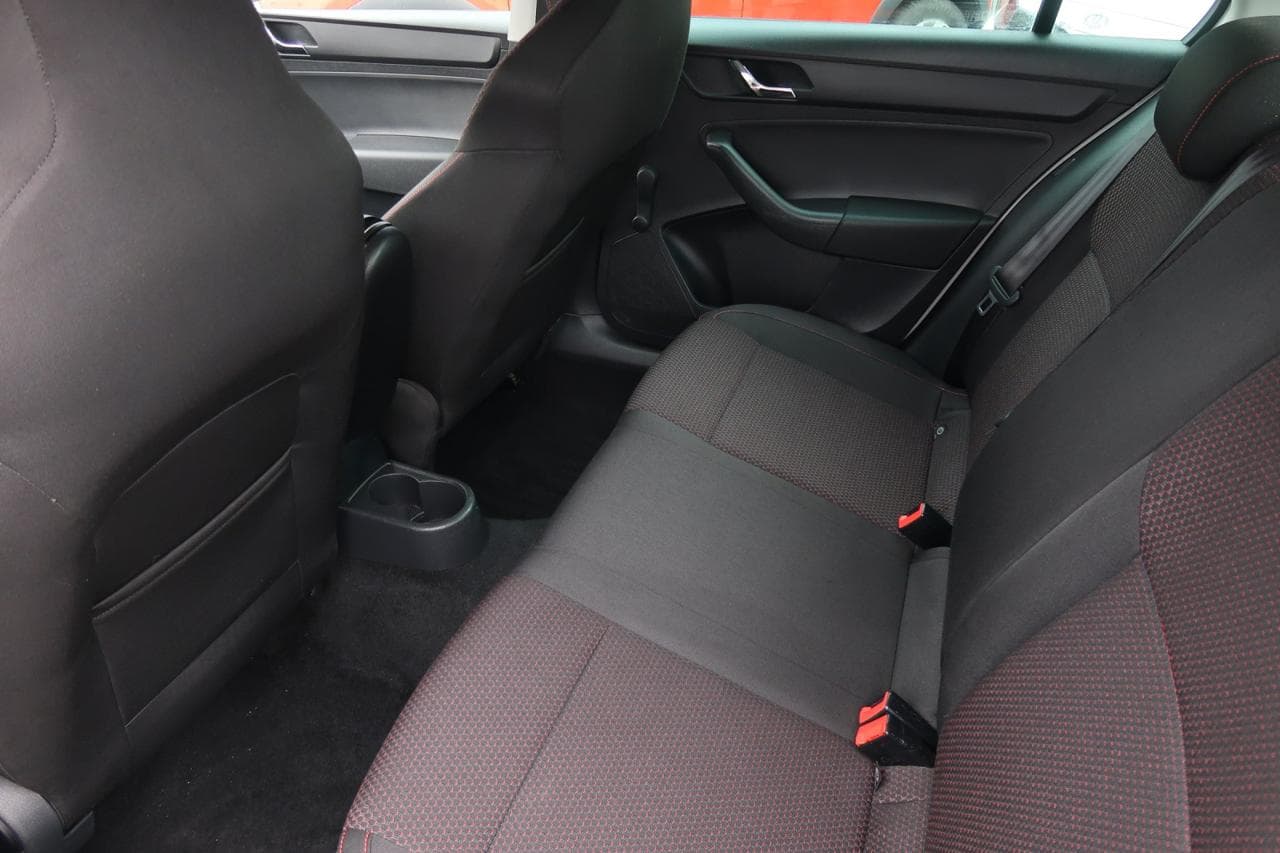 2013 Škoda RAPID - 15