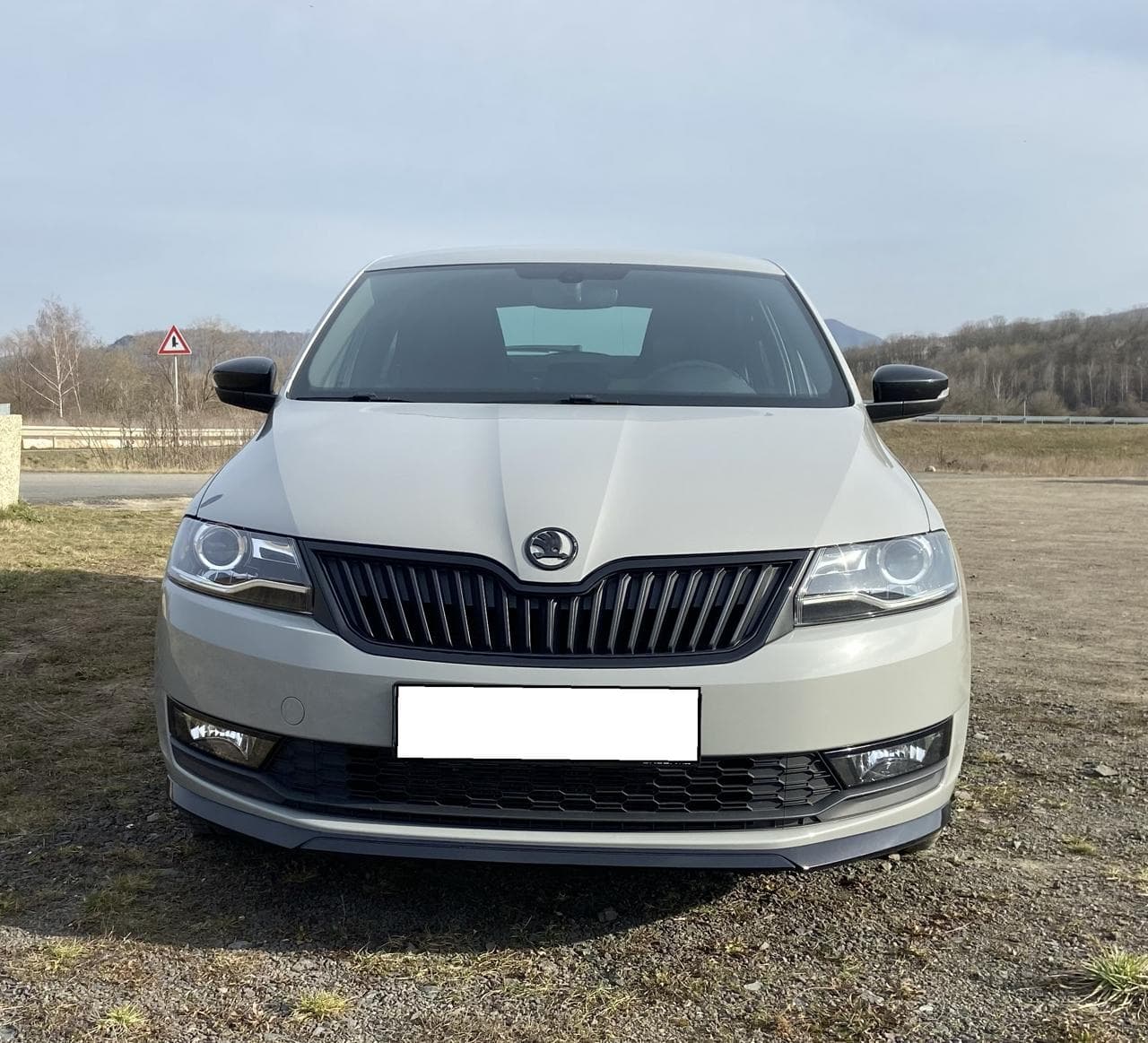 Škoda Rapid Prodám Škoda Rapid 1,4 TSi , 92 kW , DSG , Monte Carlo hatchback