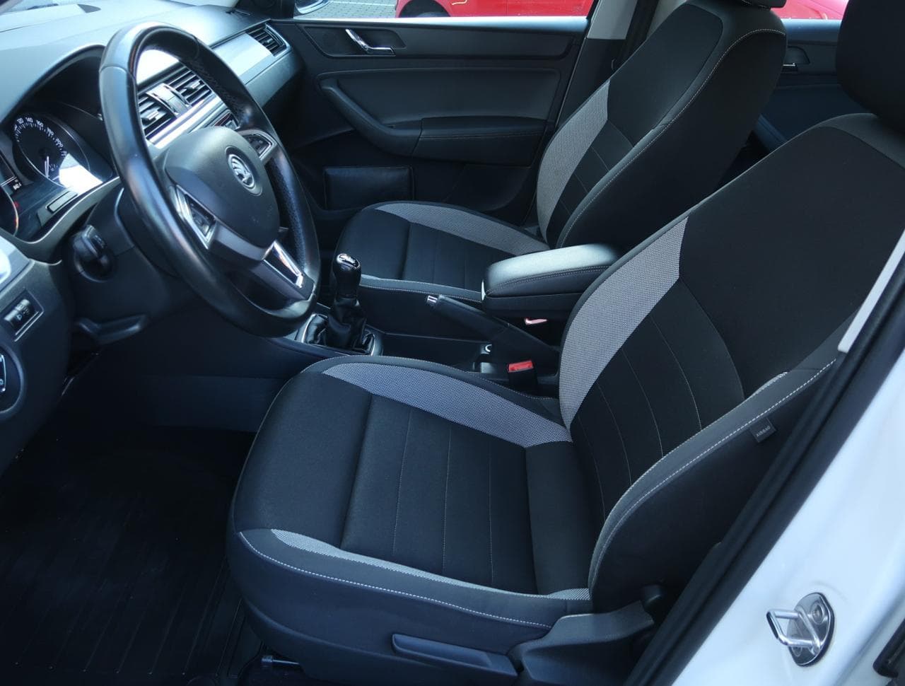 2016 Škoda Rapid - 16