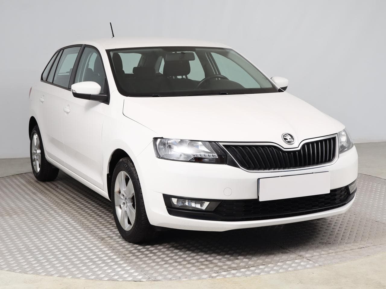 Škoda Rapid 1.0 TSI 81kW hatchback