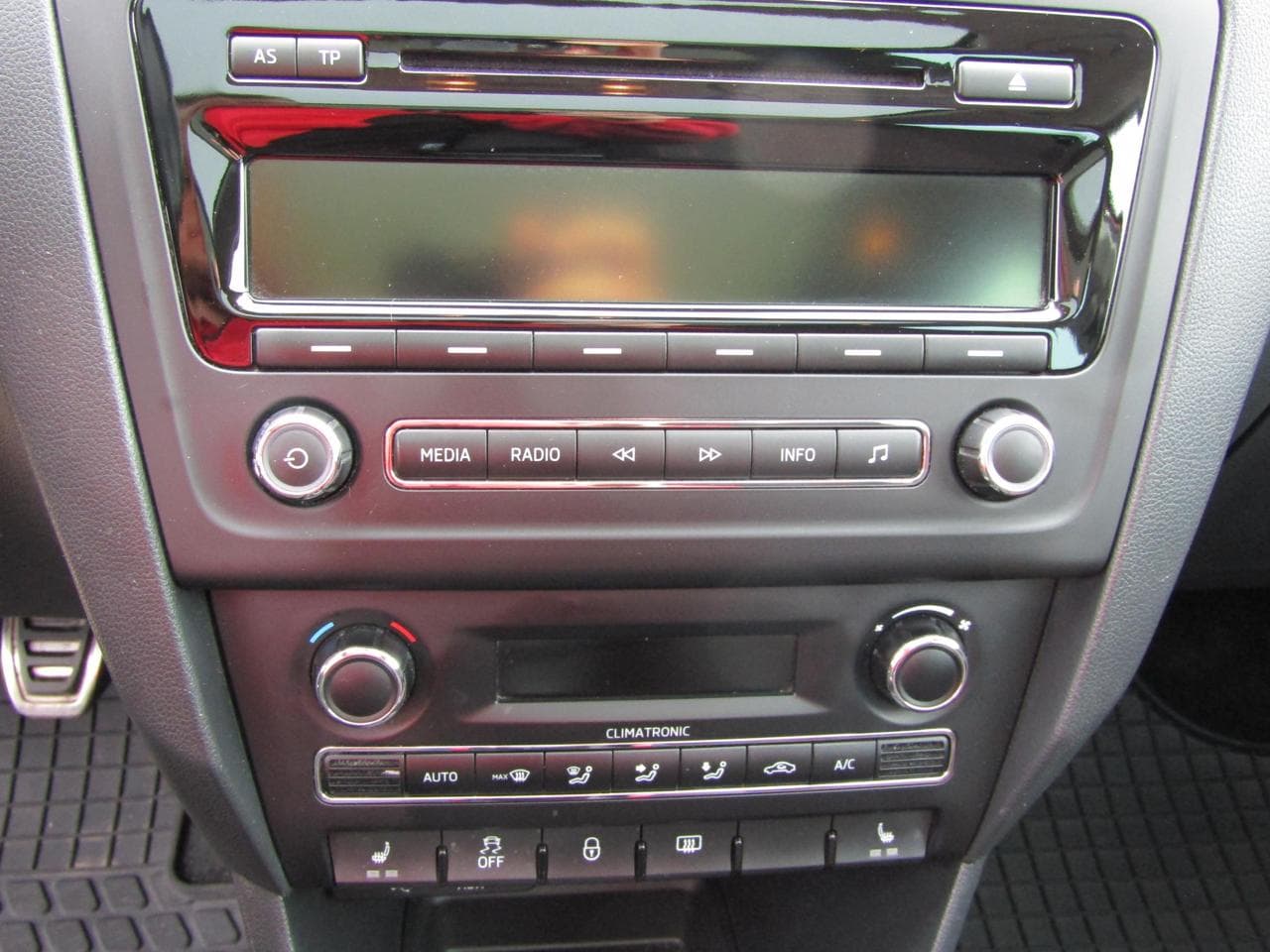 2014 Škoda Rapid - 17