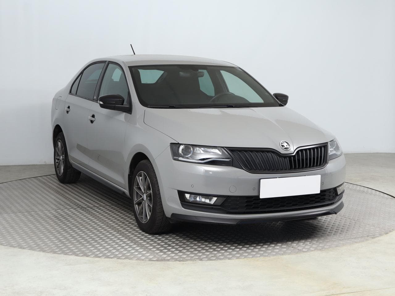 Škoda Rapid 1.0 TSI 81kW hatchback