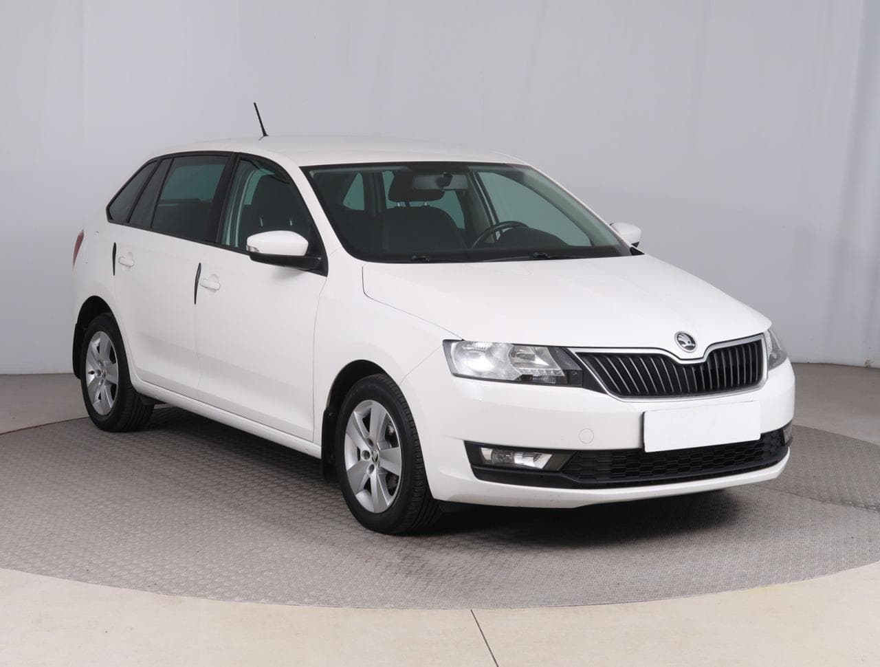 Škoda Rapid 1.0 TSI 70kW hatchback
