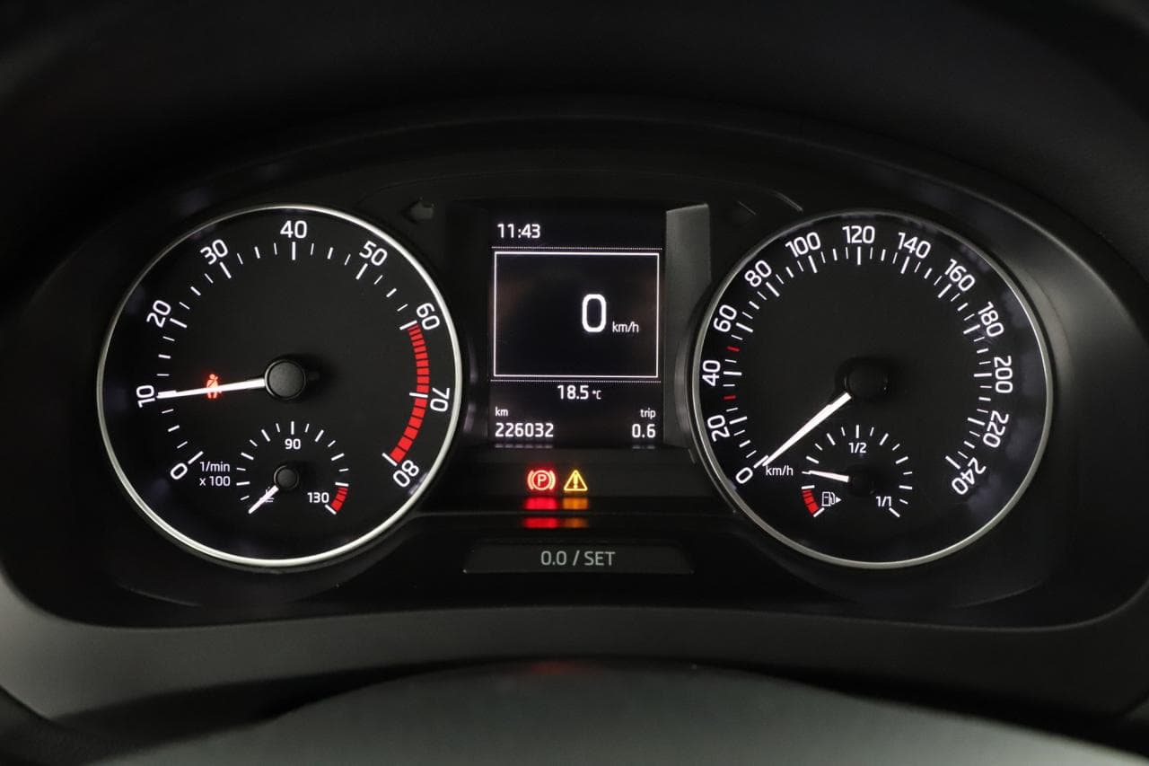 2016 Škoda RAPID - 15